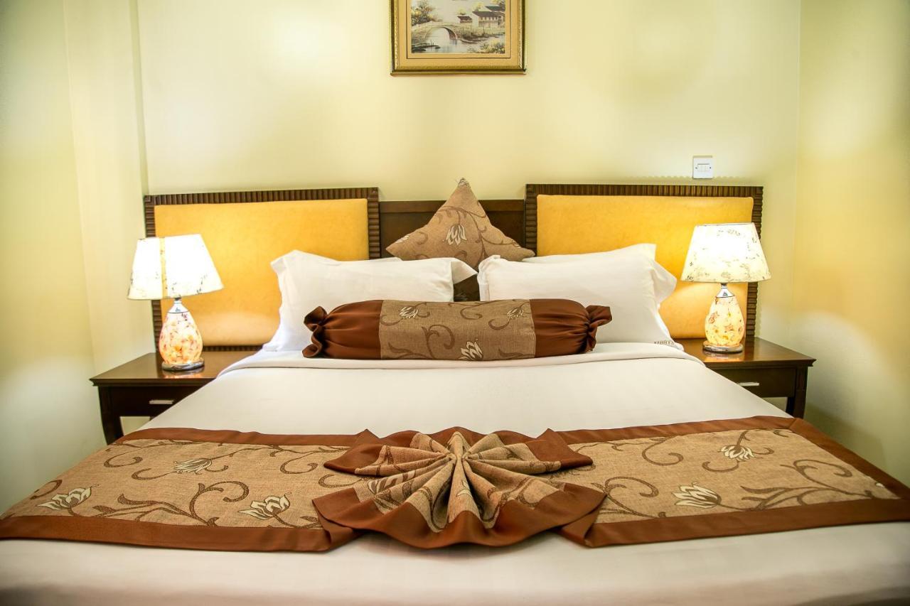 Kebbys Hotel Dar es Salaam Zewnętrze zdjęcie