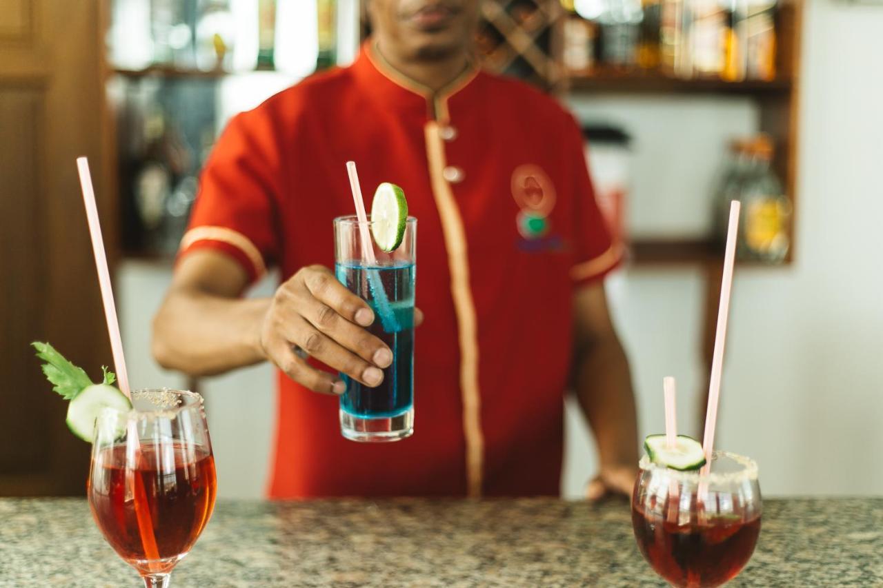 Kebbys Hotel Dar es Salaam Zewnętrze zdjęcie