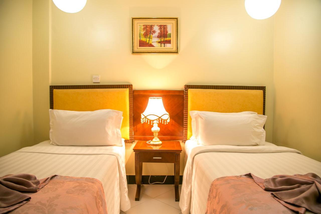 Kebbys Hotel Dar es Salaam Zewnętrze zdjęcie